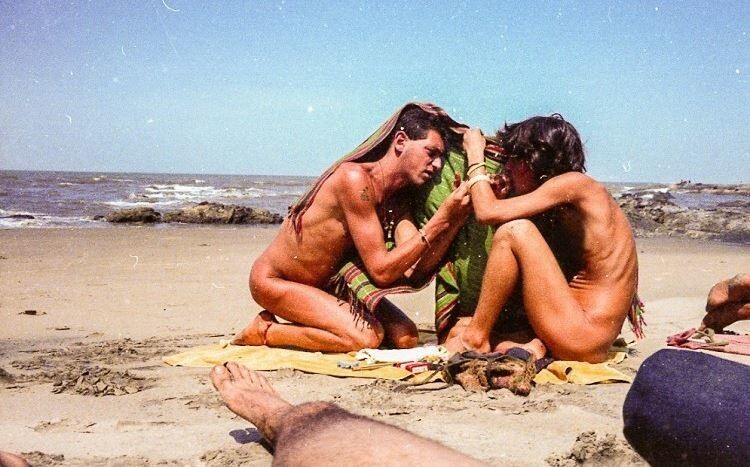 Курение на пляже, 80-е. 