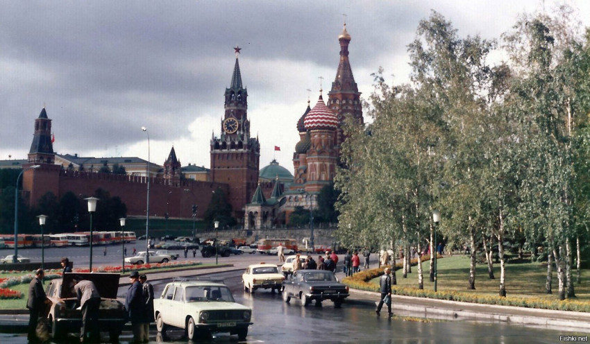 Березовая роща рядом с Кремлём 1985г