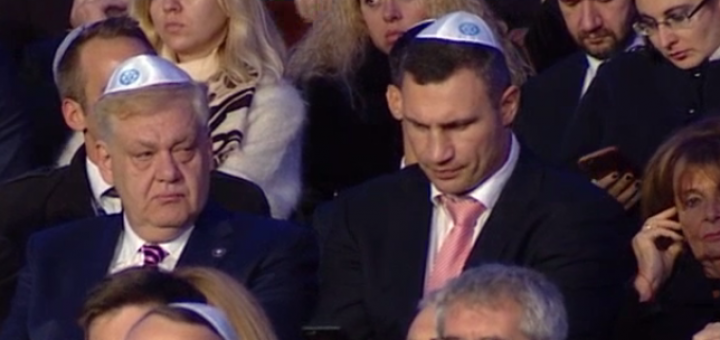 Виталий Этинзон (Кличко) Еврей, представитель сионистской организации правящей сейчас в Украине. 