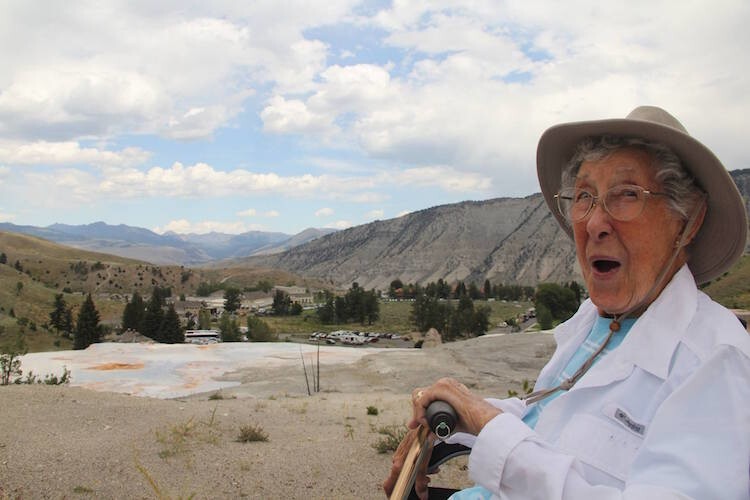 Умерла 91-летняя бабушка, которая отказалась от лечения рака и выбрала путешествия