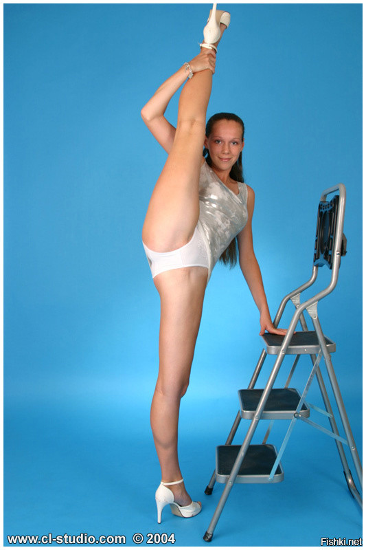 Ничто так не развивает девушку, как гимнастика