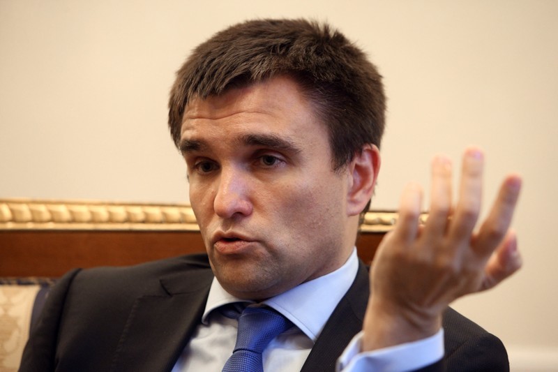 Глава МИД Украины Павел Климкин не может связать двух слов