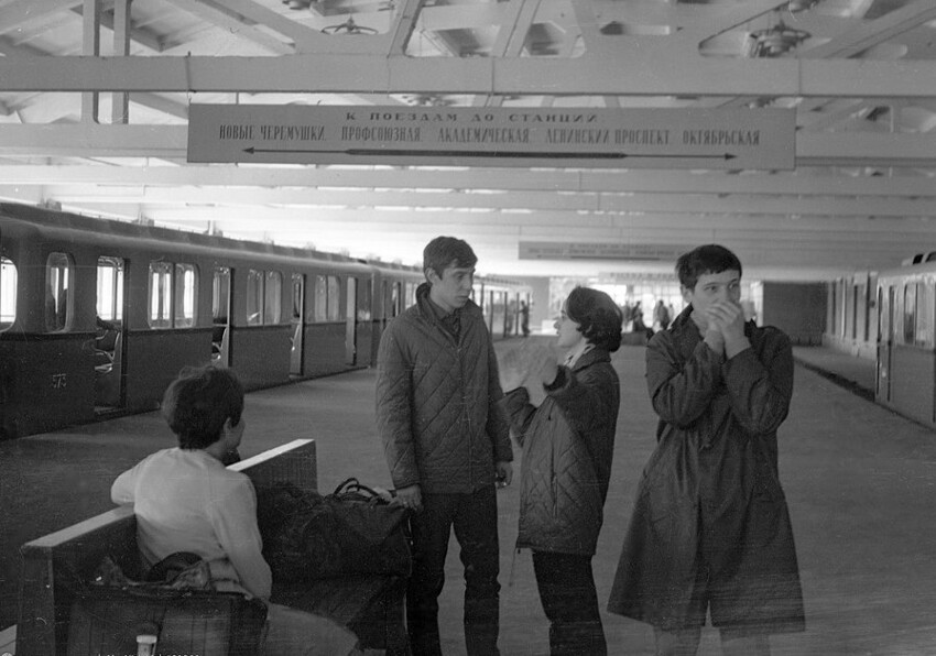 Московское метро: 80 лет историй, фактов и легенд