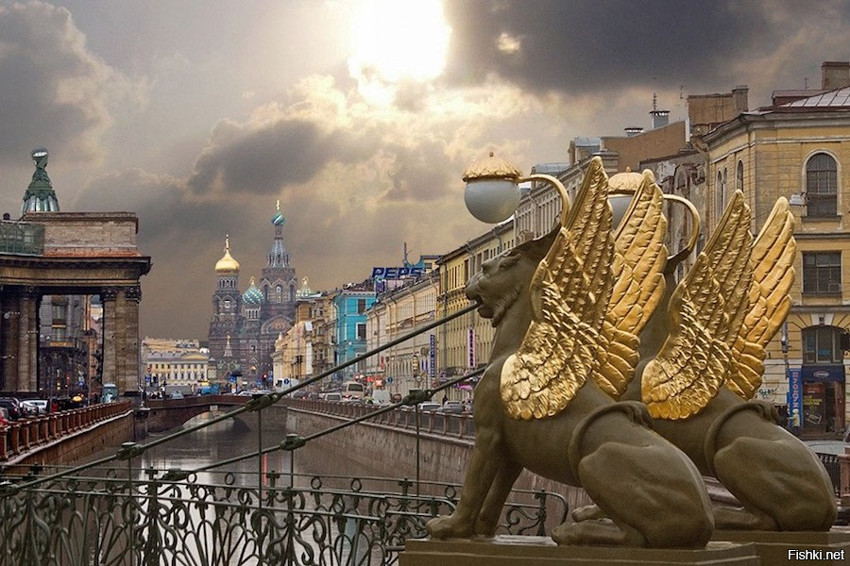 Санкт-Петербург - единственная европейская столица, которая никогда, ни в оди...