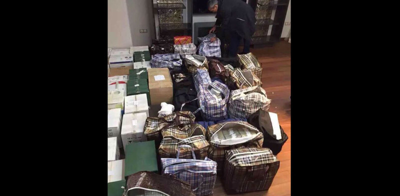Следователи выяснили, кто баулами заносил деньги в квартиру Захарченко