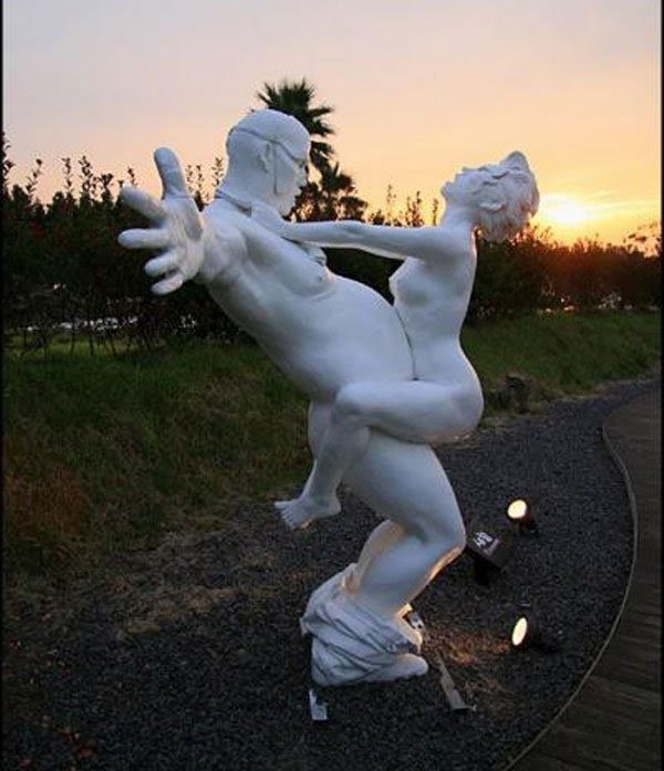 Секс, страсть и самые откровенные фантазии воплощены в этих скульптурах