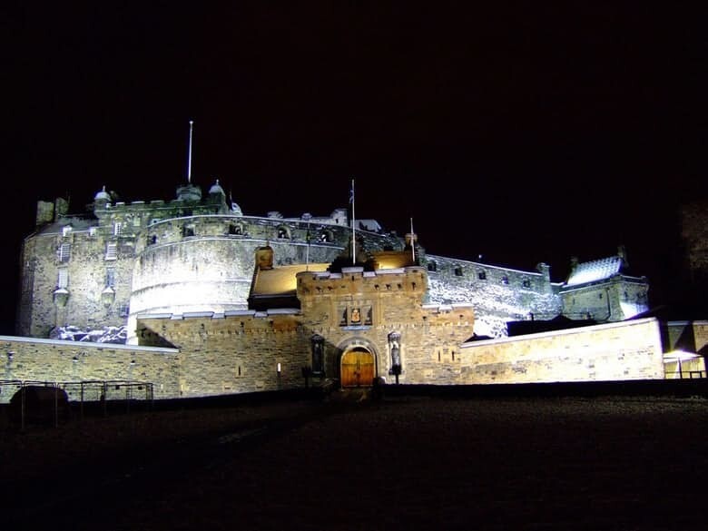 1. Эдинбургский замок