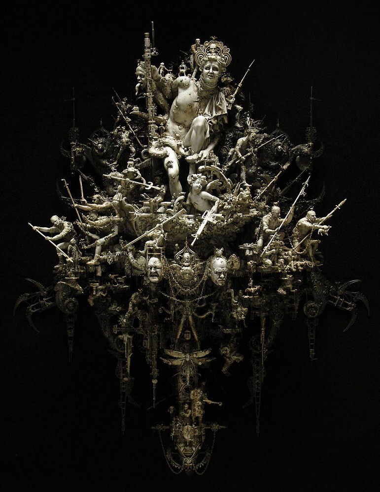 Мрачная скульптура от Криса Кукси (Kris Kuksi)