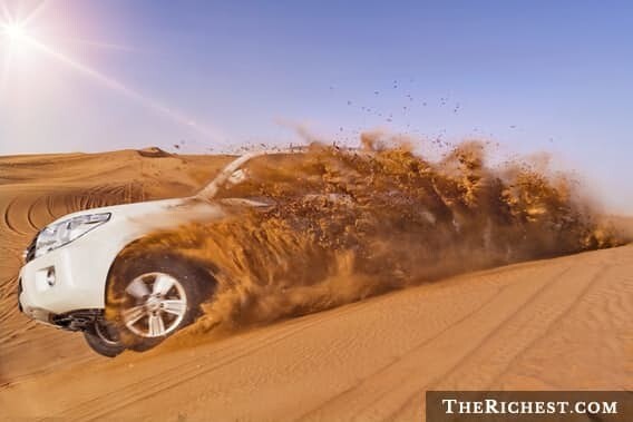 Гонки по дюнам в пустыне Лабаб