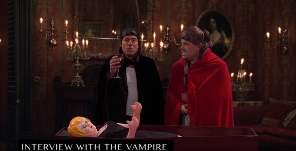 Мужчины также разыграли сцену из фильма «Интервью с вампиром», роль жертвы в ролике исполнила надувная секс-кукла.  