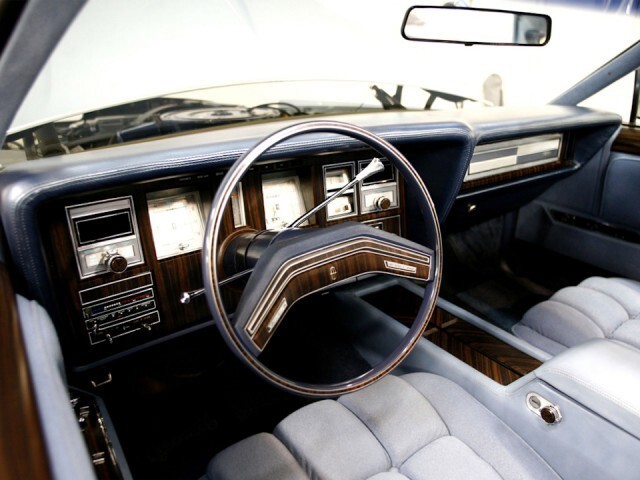 1977-79 Lincoln Continental Mark V — успех вопреки здравому смыслу