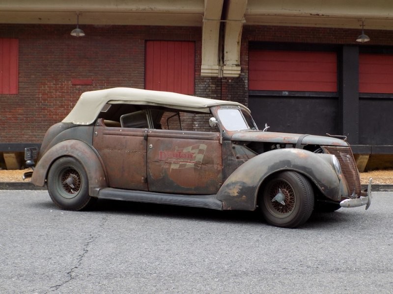 Рэт-род для выставки SEMA на базе Ford Phaeton 1937