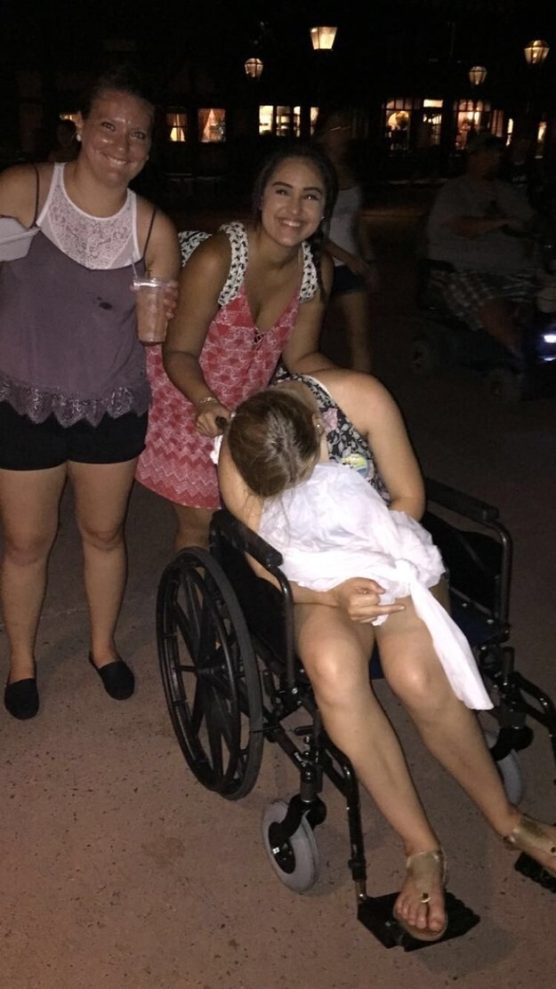 3. "21-й день рождения начался вечеринкой, а закончился прогулкой в инвалидной коляске".