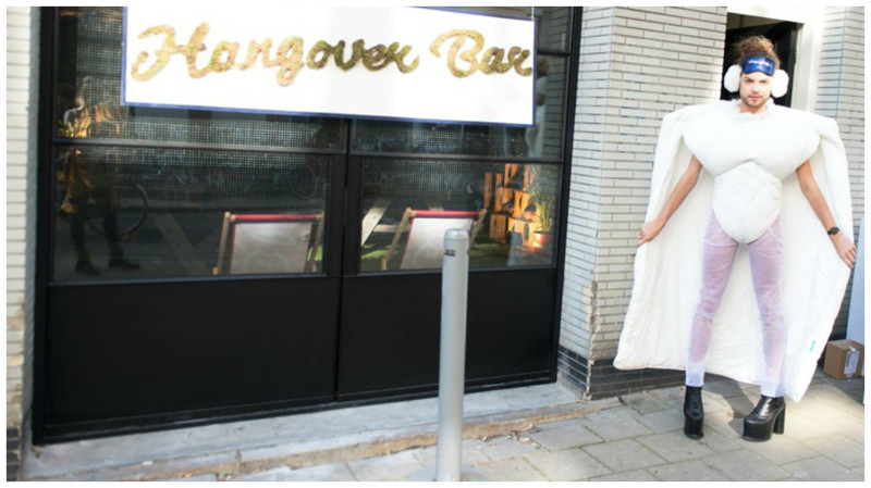 Смузи в постель: в Амстердаме открылся "похмельный бар" без спиртного