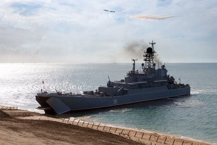 Испания подверглась давлению НАТО в вопросе о дозаправке российских кораблей