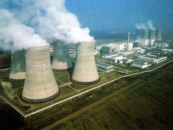 Водородная бомба и атомная электростанция