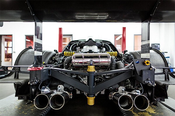 Тюнер построил для Maserati дорожный вариант трекового купе MC12
