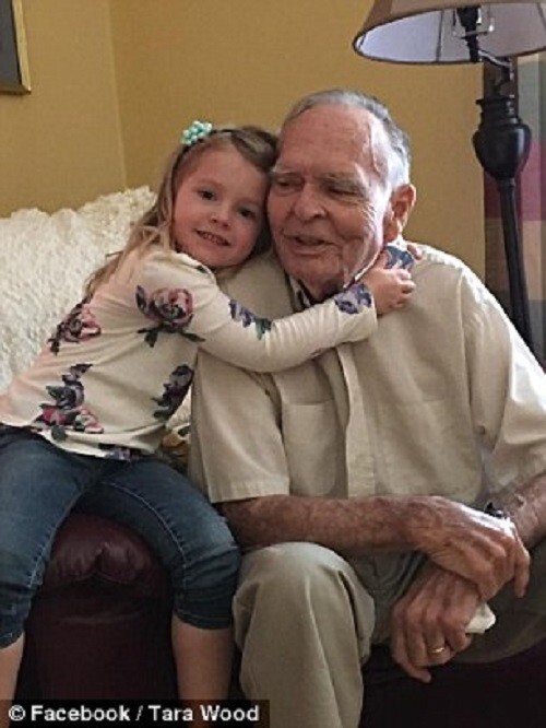 4-летняя девочка вернула 82-летнему вдовцу радость жизни