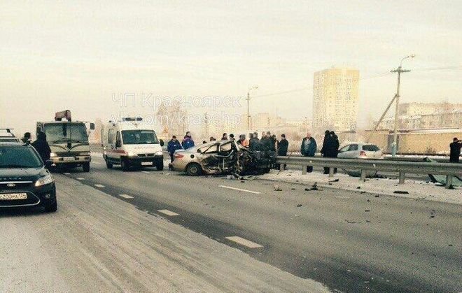 Авария дня. Смертельное ДТП на трассе под Красноярском