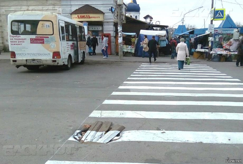 Словами не передать, как преобразился пешеходный переход возле Азовского рынк...