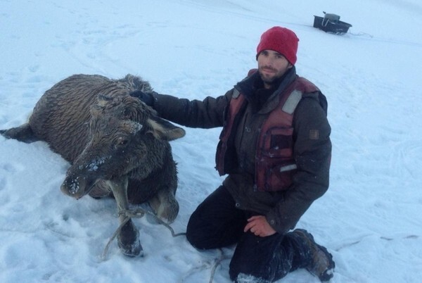 Мужчина на Алтае спас из полыньи тонущего лося