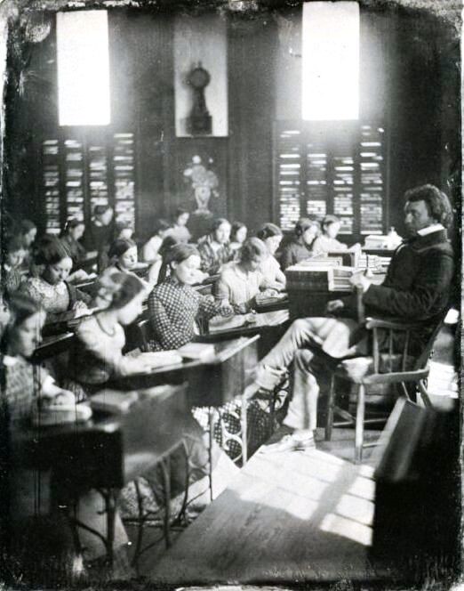 Класс в школе для девочек Эмерсон, 1850–е годы, Бостон, Штат Массачусетс, США 