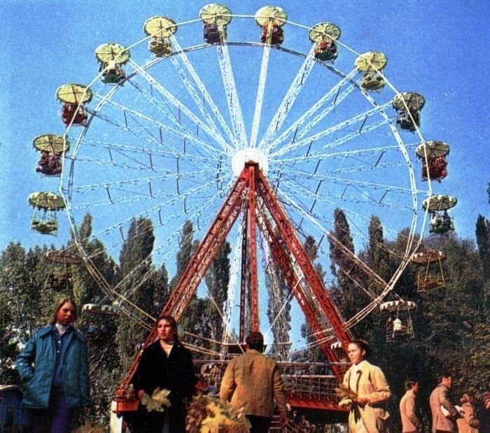 Колесо обозрения в одном из ПКиО Киева, 1975 год, СССР 