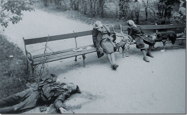 4. «Участь» — знаменитый снимок Е. Халдея: «Массовое самоубийство в Вене»