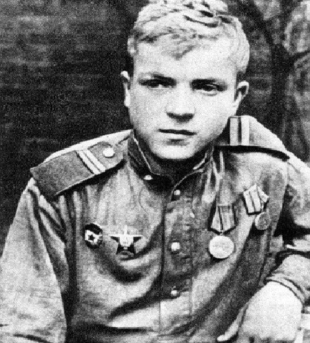 Гвардии младший сержант Иван Наумов. 107-я танковая бригада 16-го танкового корпуса. От Курска до Берлина.
