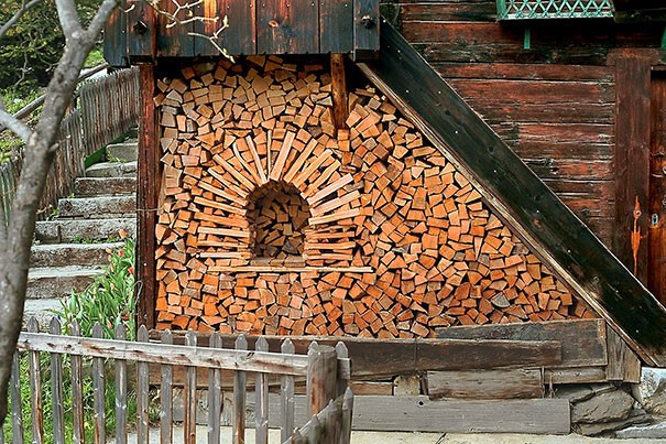 Раскладывать красиво дрова — тоже искусство