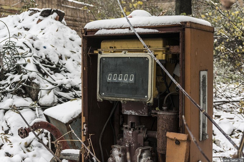 Прогулка по территории завода имени Лихачева в Москве