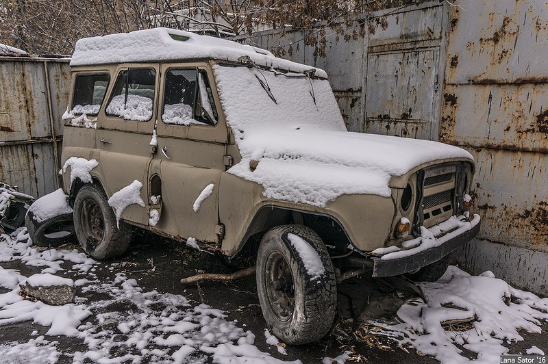 На этом "козлике" могла бы рассекать охрана завода, но он испортился 