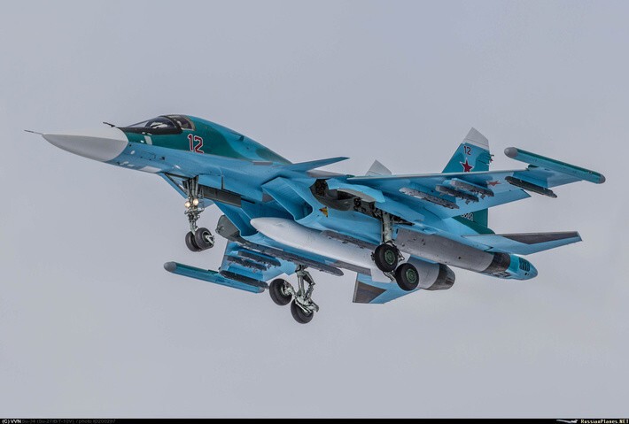 18. Новые фронтовые бомбардировщики Су-34 ВКС России