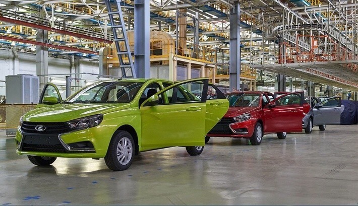 30. Lada Vesta удостоили премии за лучший дизайн на гаванской выставке FIHAV-2016