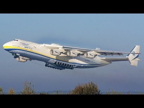 Ан-225 «Мрия» — самый большой грузовой самолет 