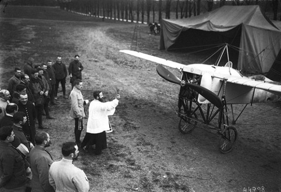 Благословение машины, 1915 год, Франция