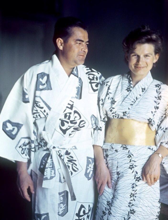 Космонавты Андриян Николаев и Валентина Терешкова, 1965 год, Япония