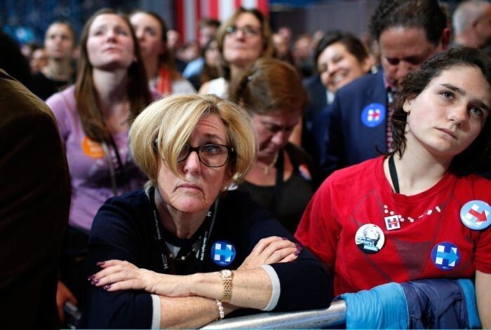Реакция сторонников Хиллари Клинтон на итоги выборов в США 