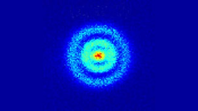 Первая фотография атома водорода