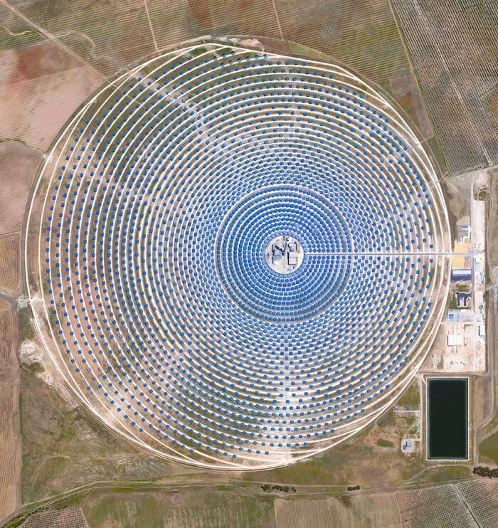 Солнечная электростанция в Севилье, Испания