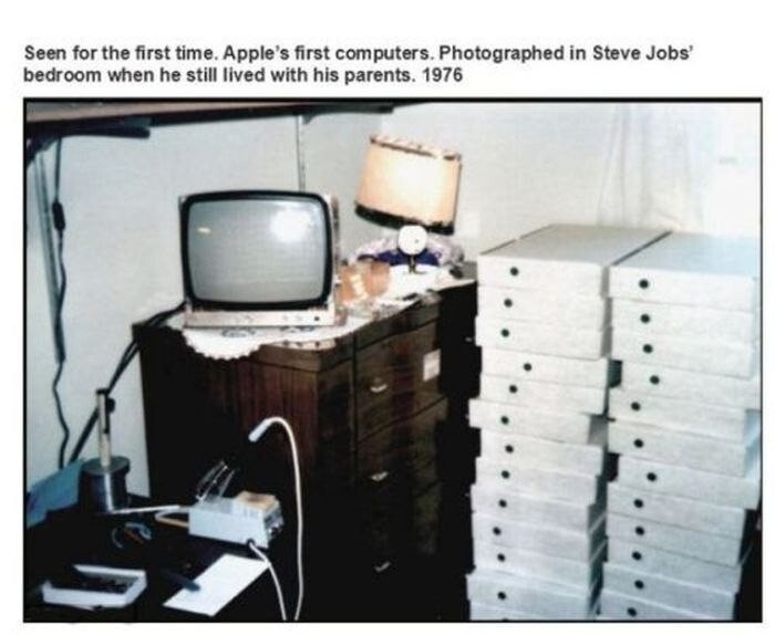 Первые компьютеры Apple, комната Стива Джобса (когда он ещё жил со своими приемными родителями), 1976