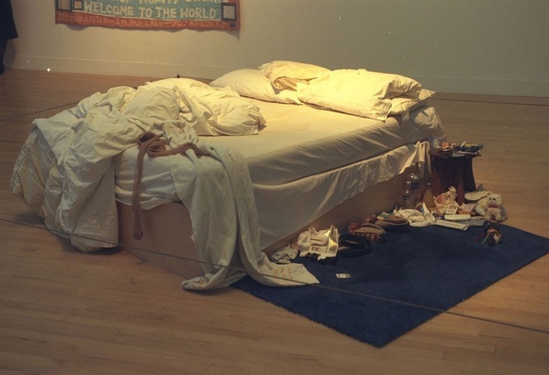 Инсталляция «Моя кровать»