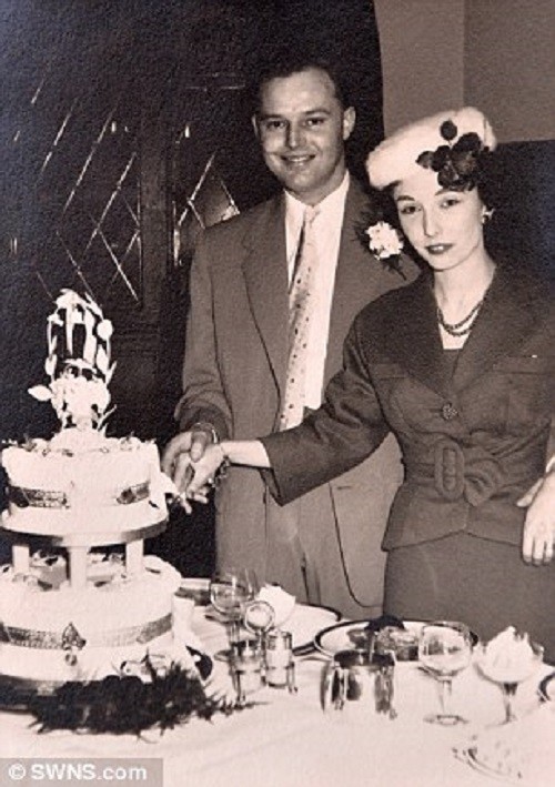 Влюбленные поженились 65 лет спустя