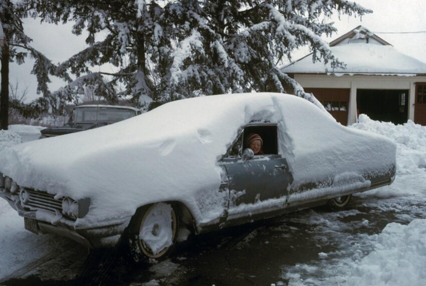 После снегопада в городке Вестон, штат Коннектикут, 1966 год.