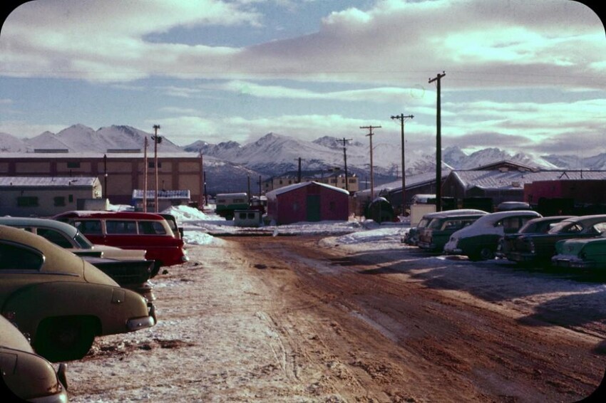 Где-то на Аляске, 1960 год.
