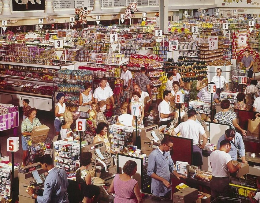 Супермаркет в городке Роквилл, штат Мэриленд, 1964 год.