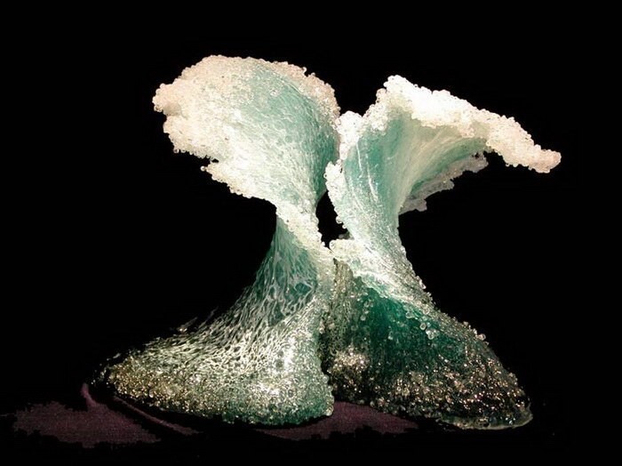 Удивительные скульптуры, имитирующие морские волны