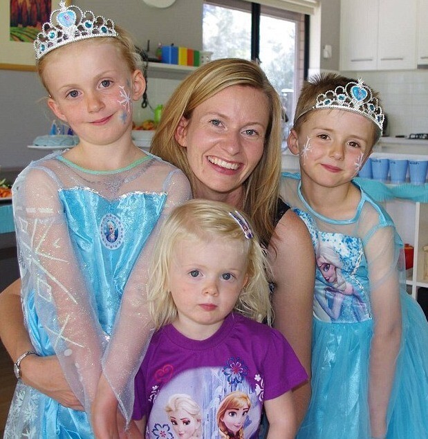 Мама из Австралии разрешает семилетнему сыну одеваться как принцесса