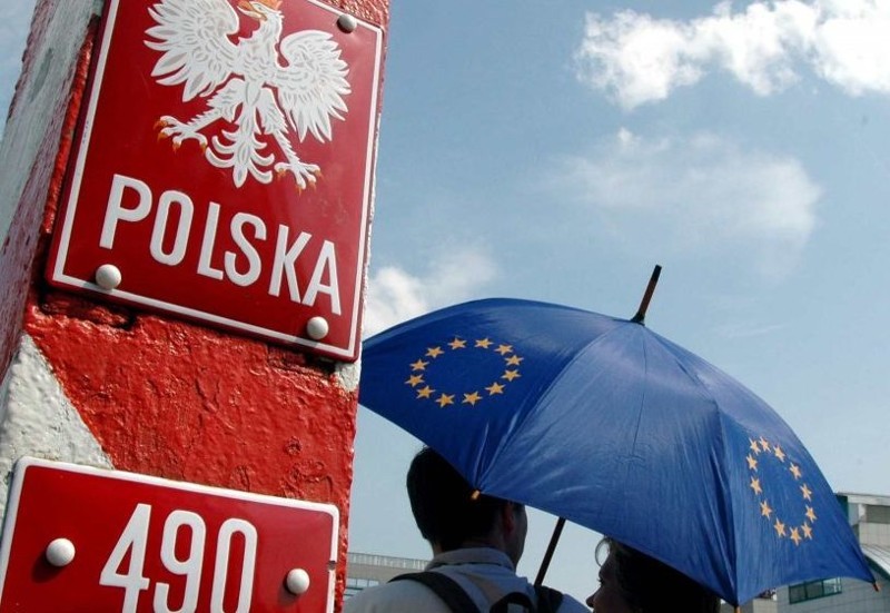 Польша через суд потребовала компенсацию за отошедшие Украине земли