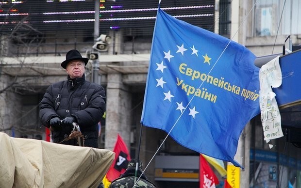 Украину и без майдана вели в Европу. Но хотели, чтоб дорогу оплатила Москва